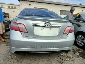 Toyota Camry 2009 Silver