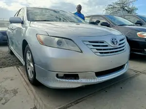 Toyota Camry 2009 Silver