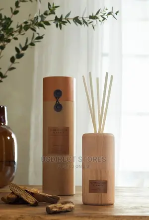 NEXT Sandalwood and Amber Fragranced 180ml Reed Diffuser