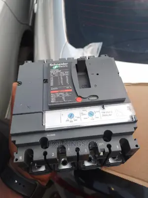 250A 4pole McCb Schneider
