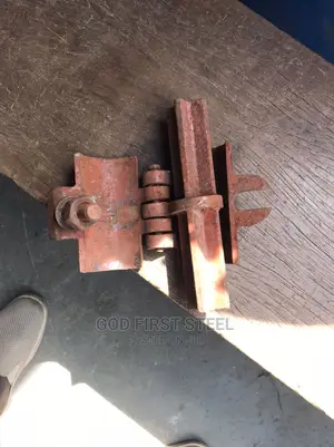 Scalfolding Clips for Seles