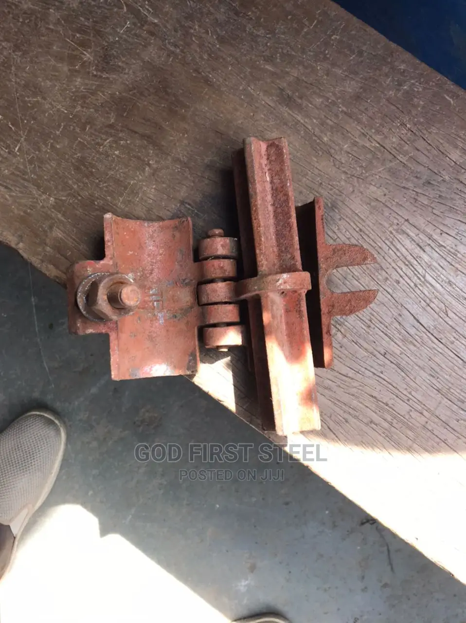 Scalfolding Clips for Seles