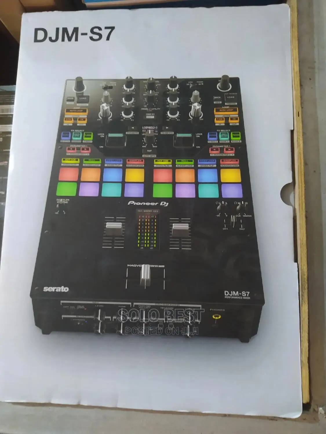 Dj Controller, Serato Model DJM-S7