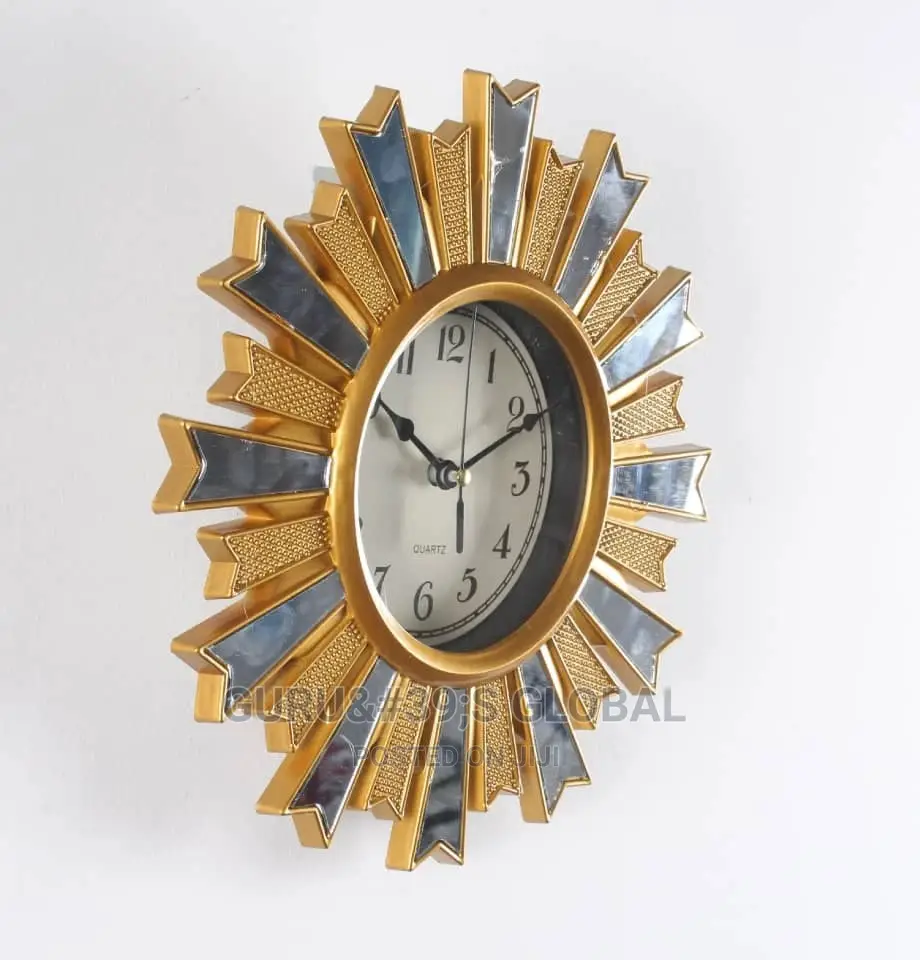 Top-Notch Clock