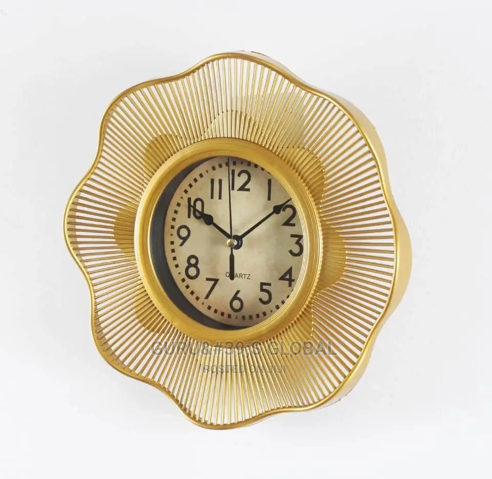 Top-Notch Clock