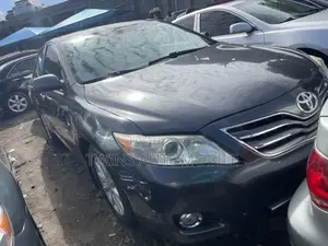 Toyota Camry 2011 Gray