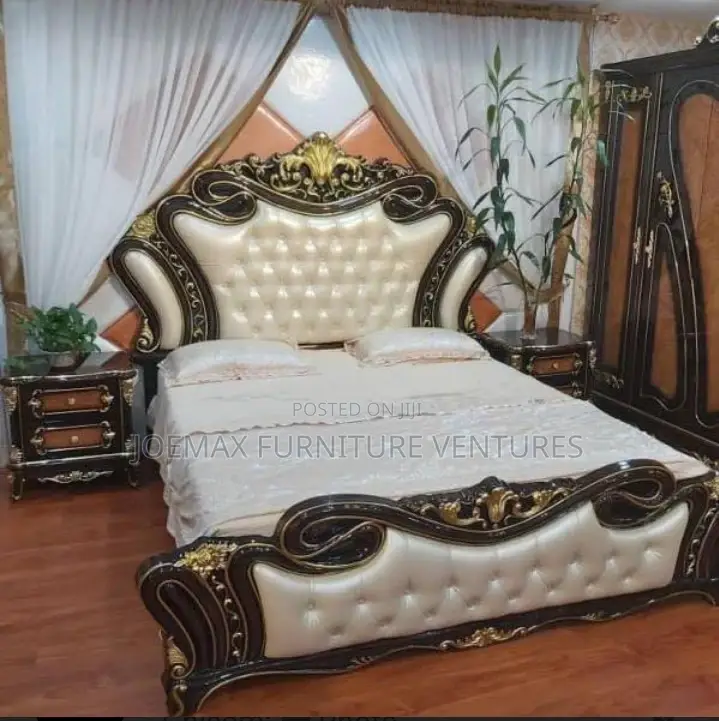 High Quality Royal Bed Set.