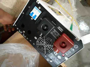 3.5kvab24v Yohako Solar Inverter One Year Warranty