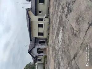 4bdrm Bungalow in Opposite Coil Nta Rd, Port-Harcourt for sale