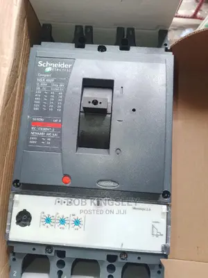 400a 3pole McCb Schneider