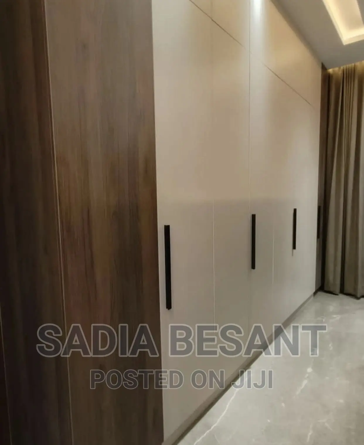 Luxury Walk in Closet