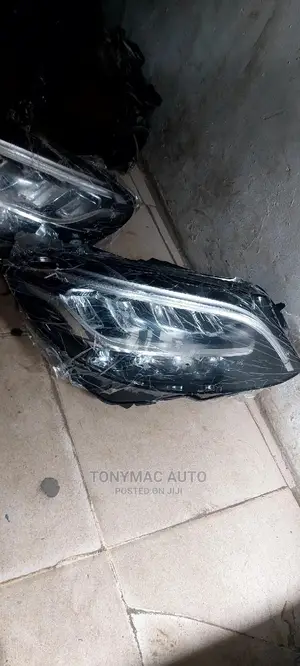 Headlights for Mercedes-Benz C300 2015 to 2019 Latest