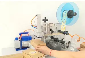 Labelling Machine Flat Bottle Labelling Machine Labelling