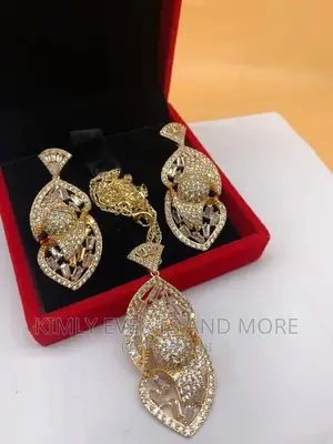 Classic Jewelry Set