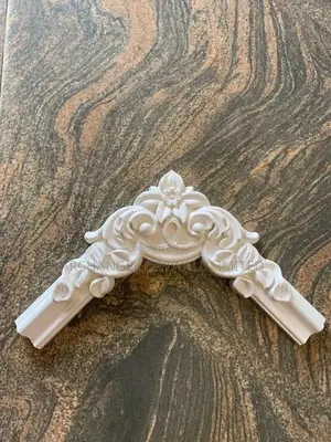 Angle Cornice