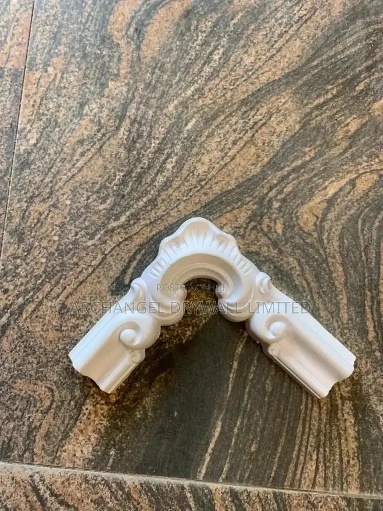 Angle Cornice