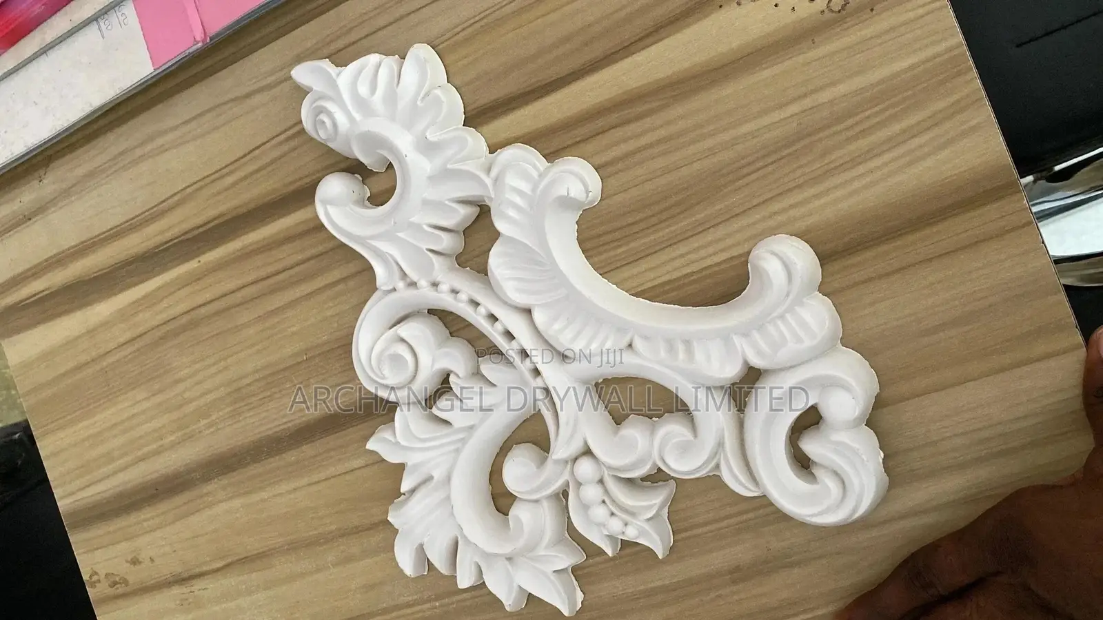 Angle Cornice