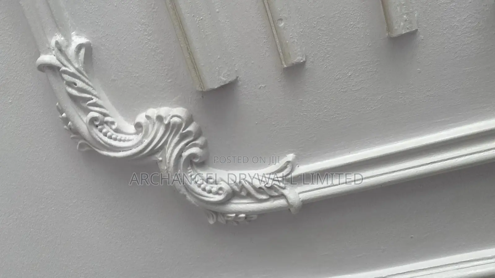 Angle Cornice