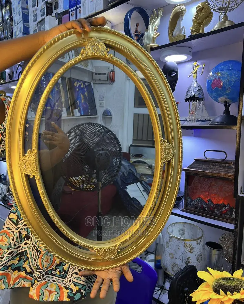 Gold Frame Mirror (Decorate)