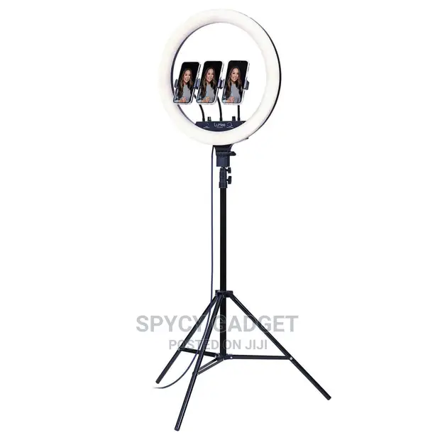 18 Inches Ring Light With Phone Holder Remote in Ikeja