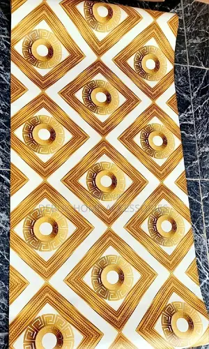 White and Gold Wallpaper Design