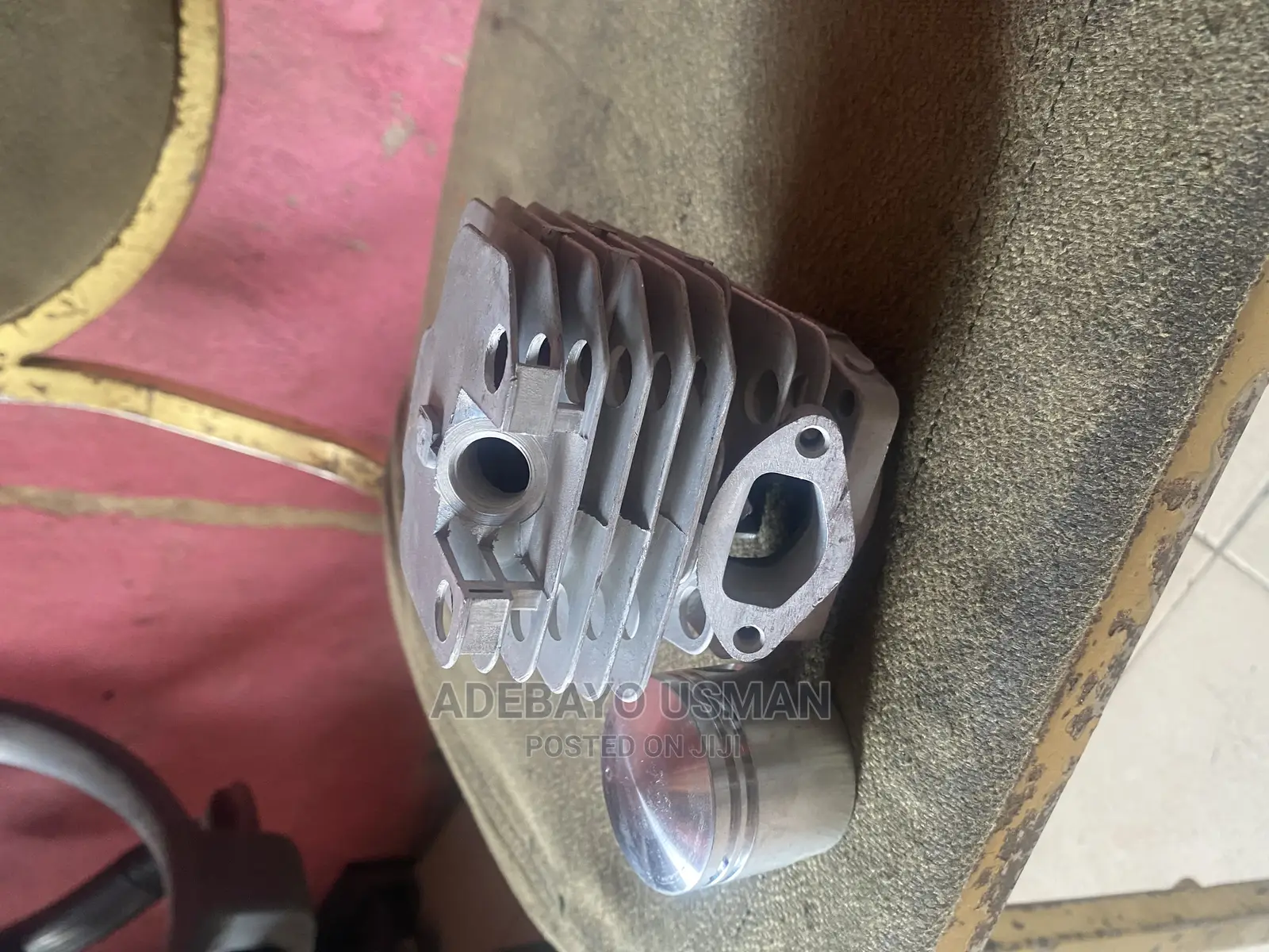 Medium Chainsaw Machine Engine Block and Piston and Rings
