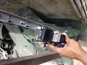 Door Button Honda Pilot/Accord/2008-12 Model
