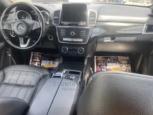 Mercedes-Benz GLE-Class 2018 Silver