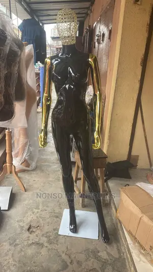 Glossy Black and Gold Chrome Size 8 Female Basket Head Dummy
