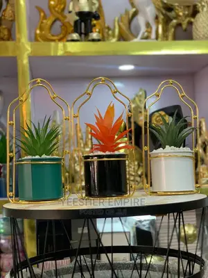 Palace Cage Flowers