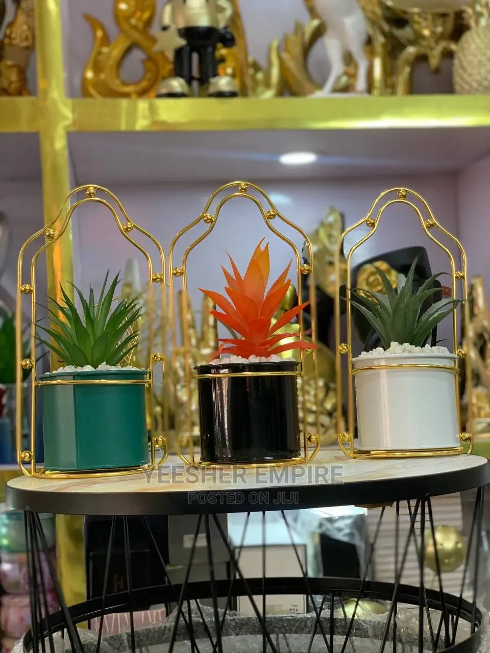 Palace Cage Flowers