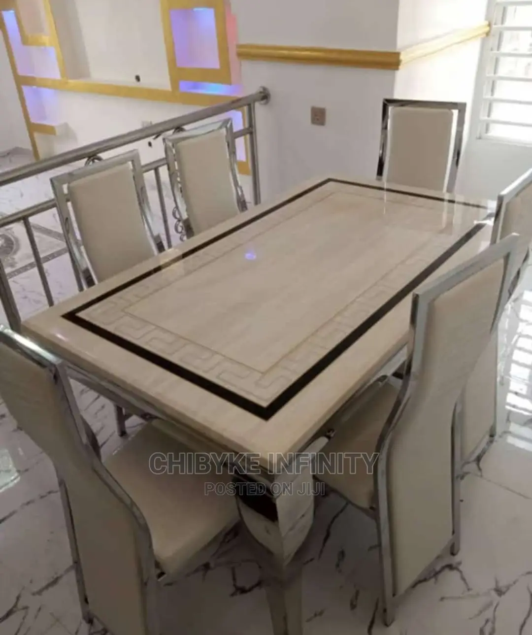 Marble Dinning Set 6 Seaters