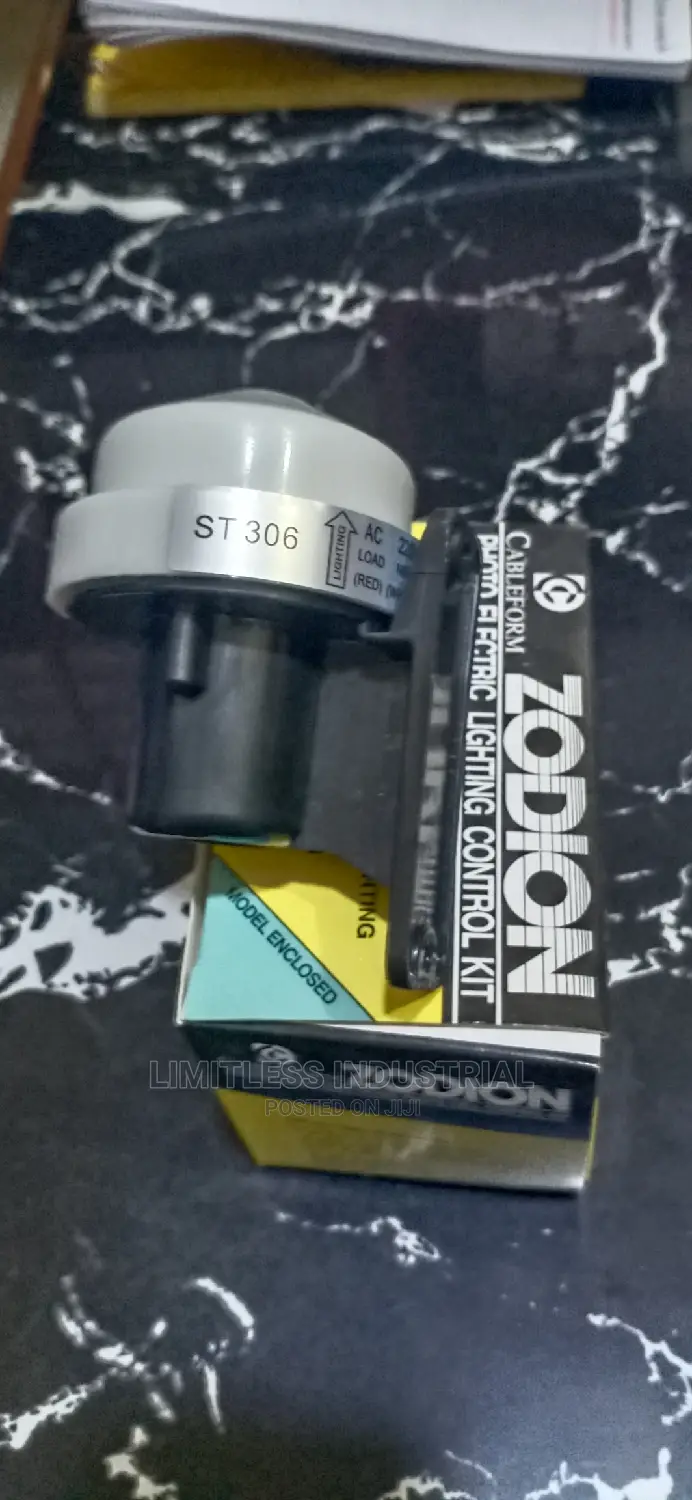 Weather Switch, (Photocell)