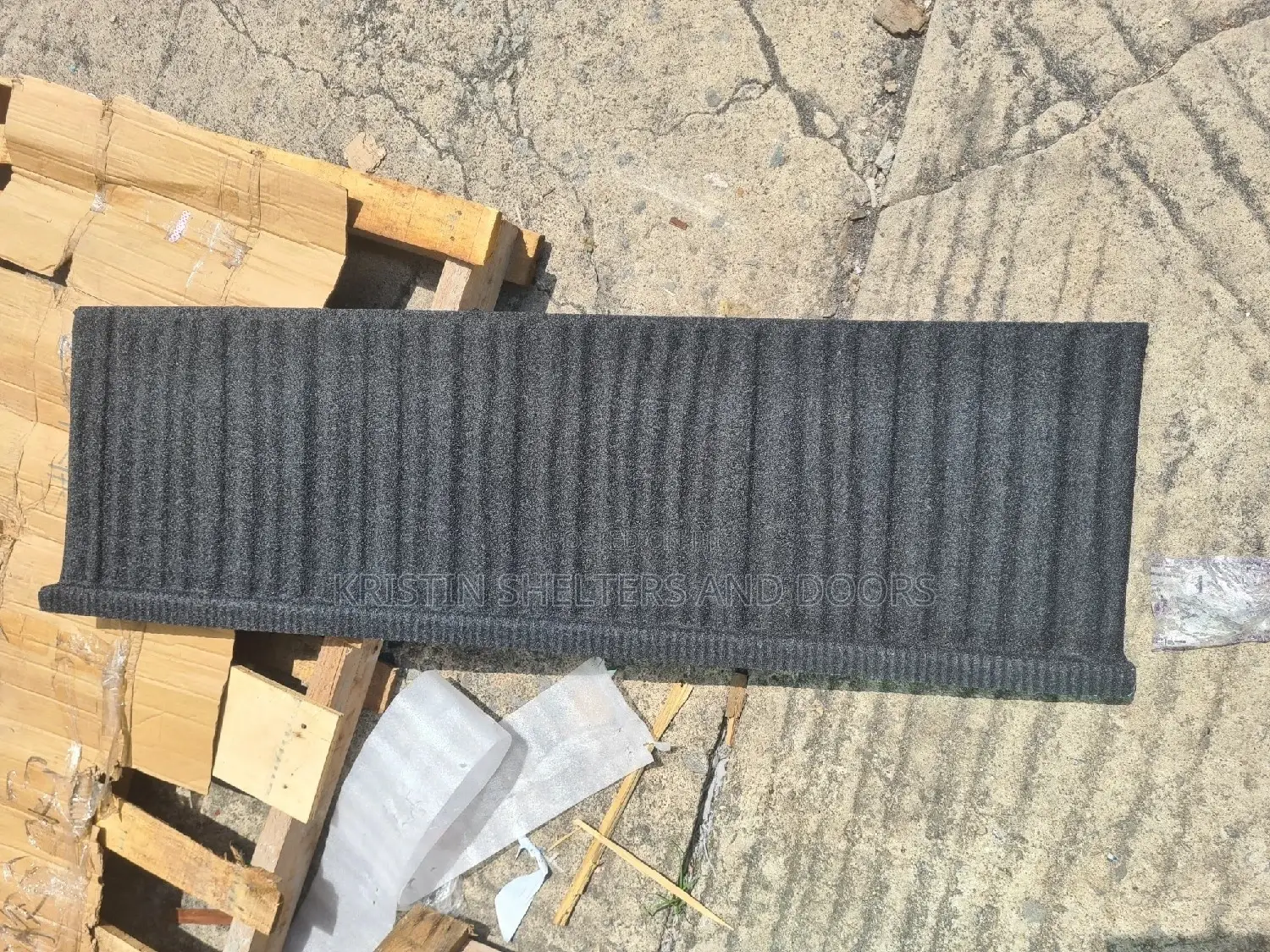 Shake Roofing Sheet Material In Black
