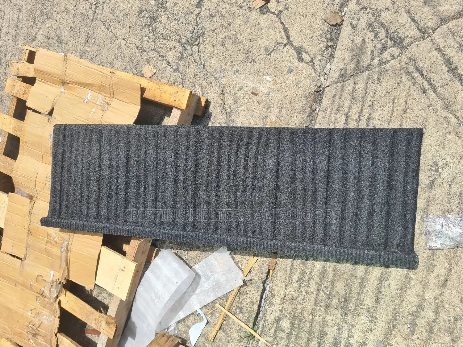 Shake Roofing Sheet Material In Black