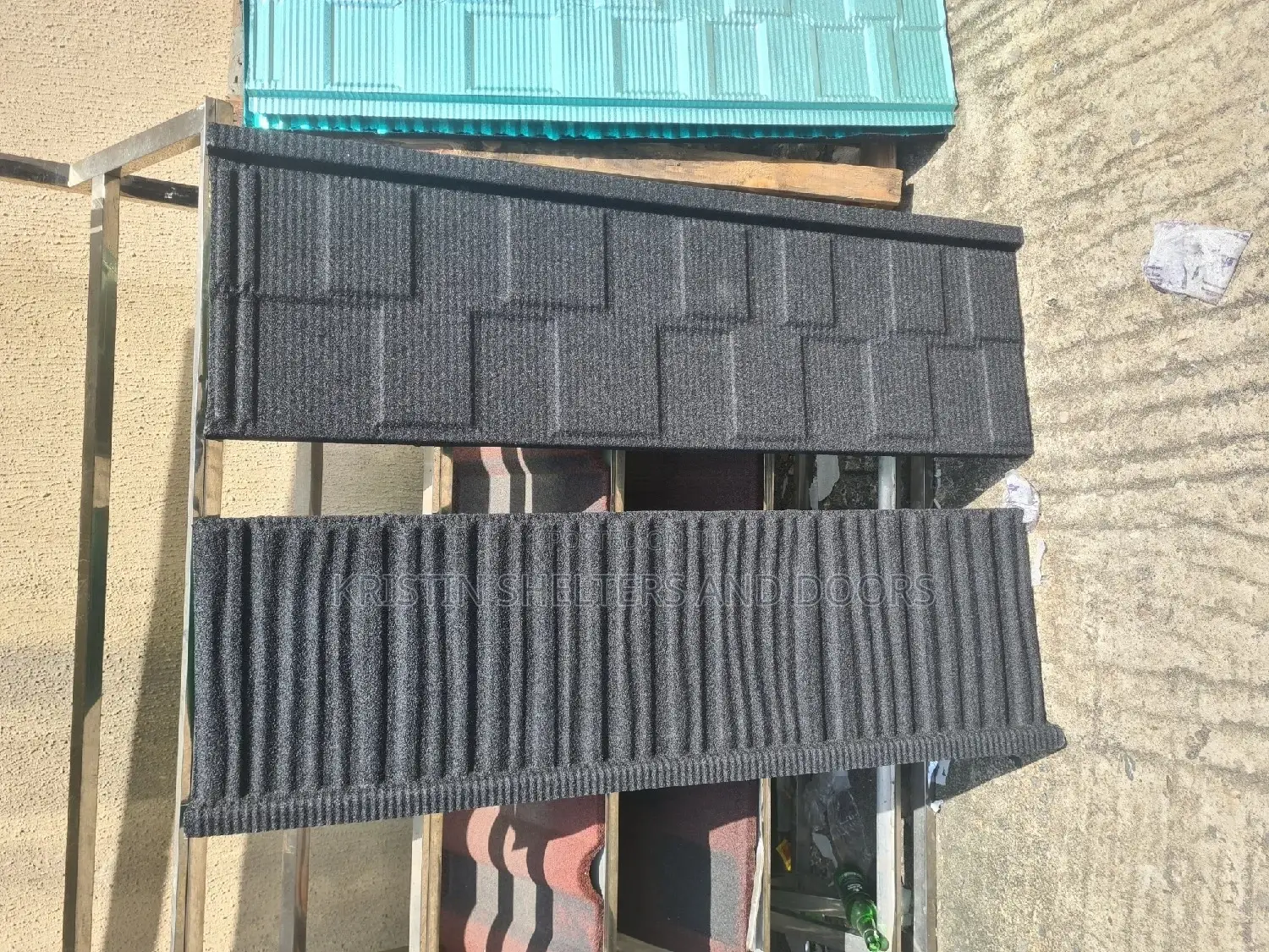 Pure Black Stone Coated Roofing In Materials