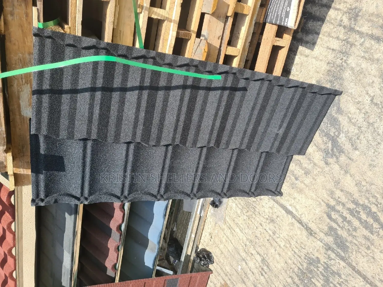 Pure Black Stone Coated Roofing In Materials