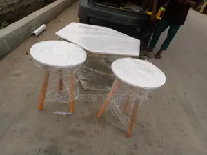 Center Table With 2 Side Stool