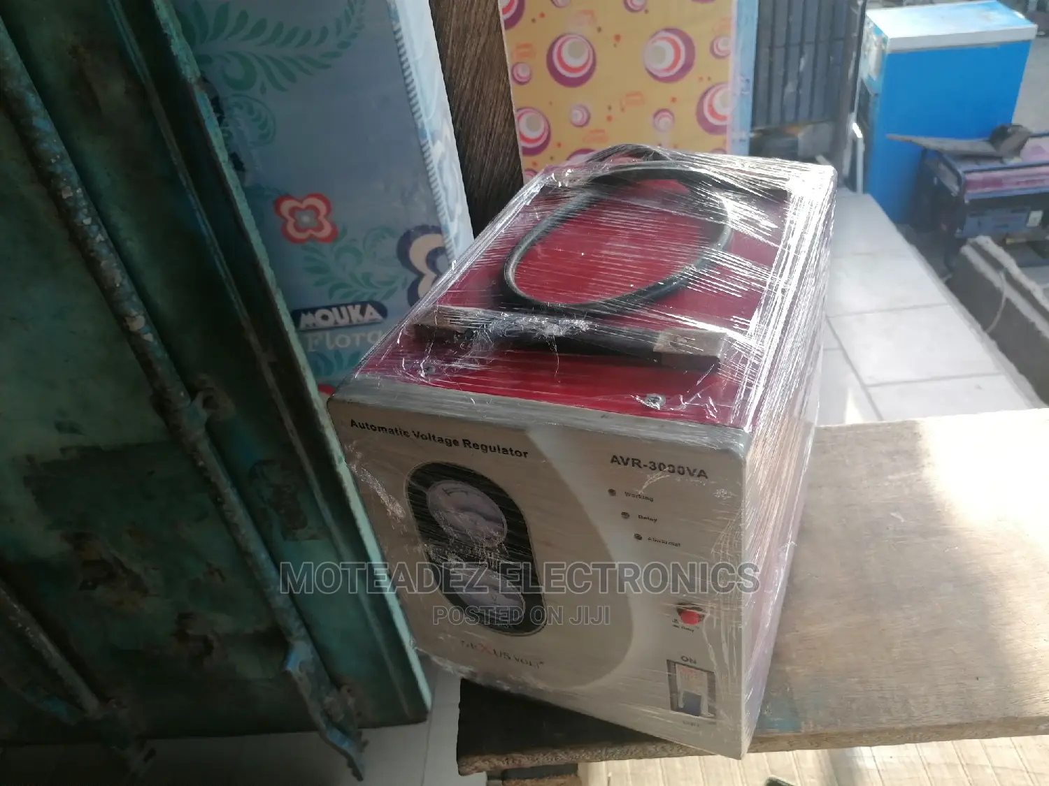 Foreign Used 3000w Copper Coil Automatic Voltage Stabilizers