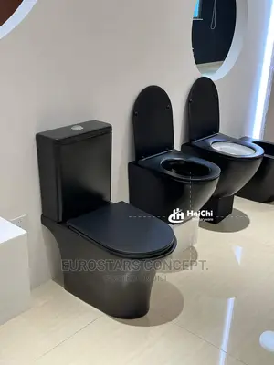 Black Close Couple