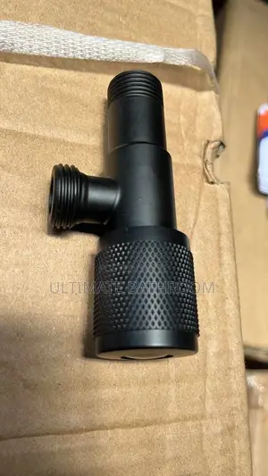 High Quality Matte Black Angle Valve