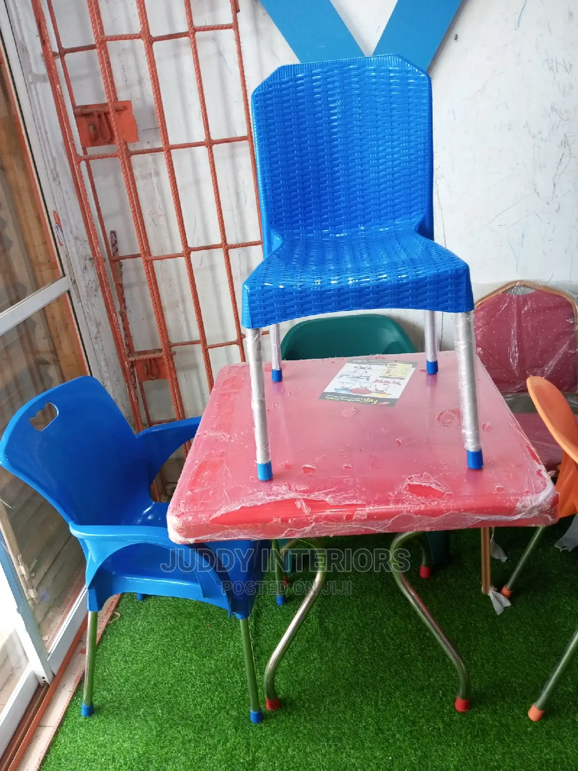 Restaurant Dining Set