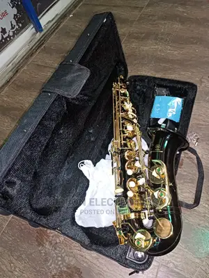 Yamaha Black Alto Saxophone