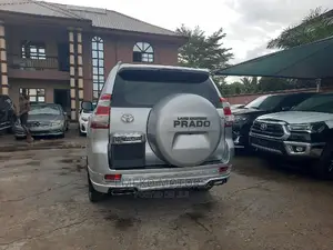 Toyota Land Cruiser Prado 4.0 V6 Dual VVT-i 2015 Silver