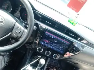 Toyota Corolla 2013-2016 Android Player + Reverse Camera