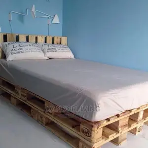 Pallets Bedframe