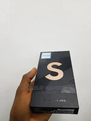 New Samsung Galaxy S22 Ultra 256 GB Gold