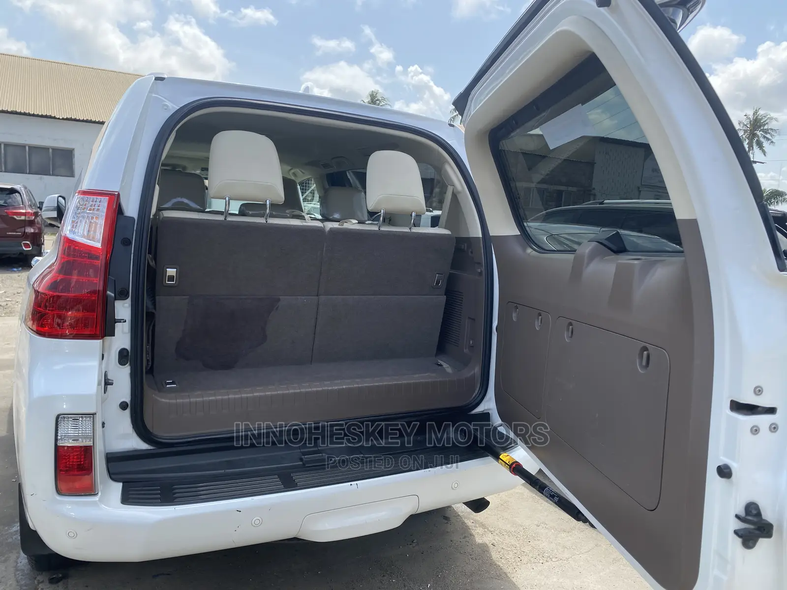Lexus GX 2013 White