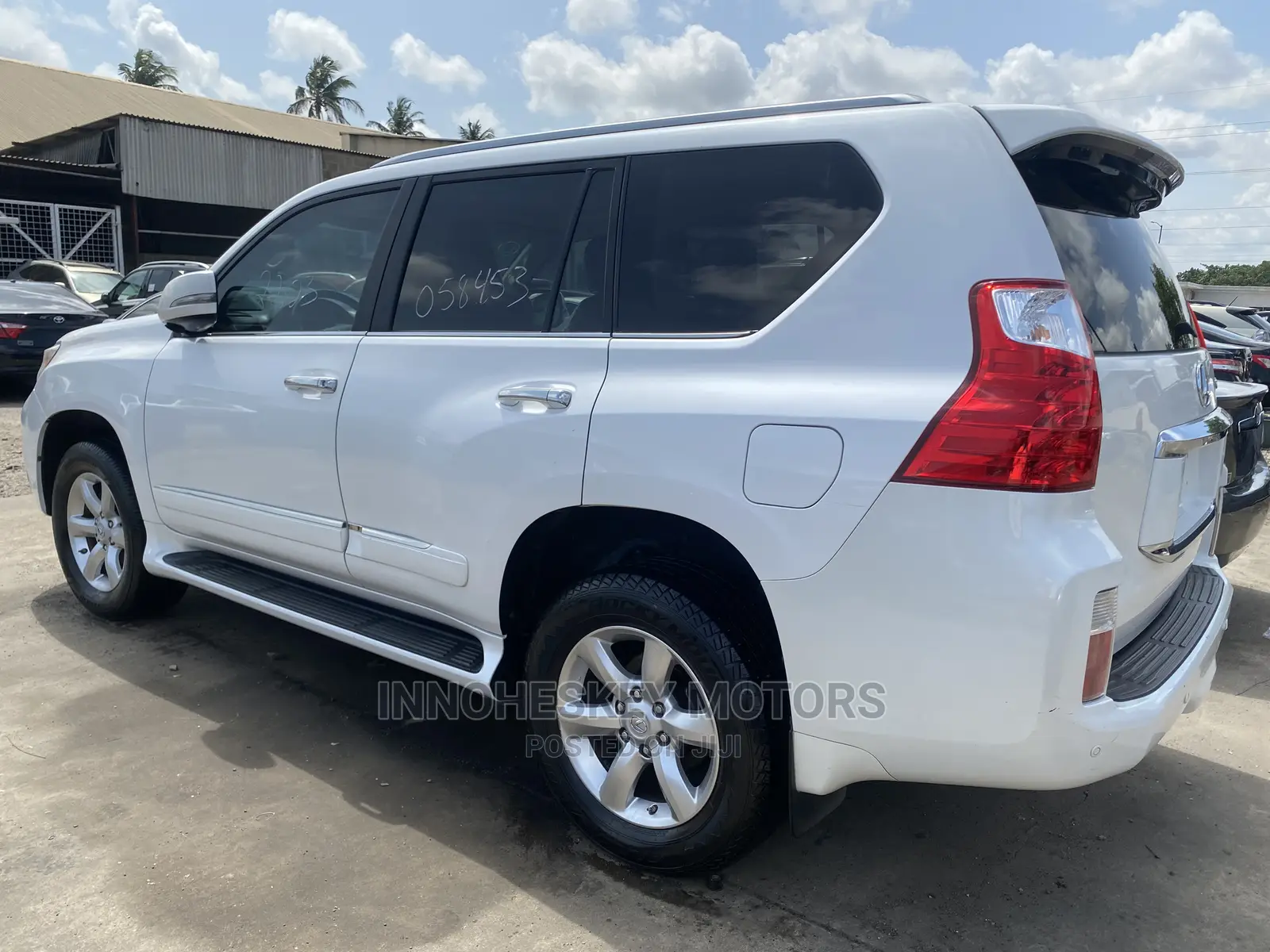 Lexus GX 2013 White