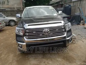 Toyota Tundra 2010